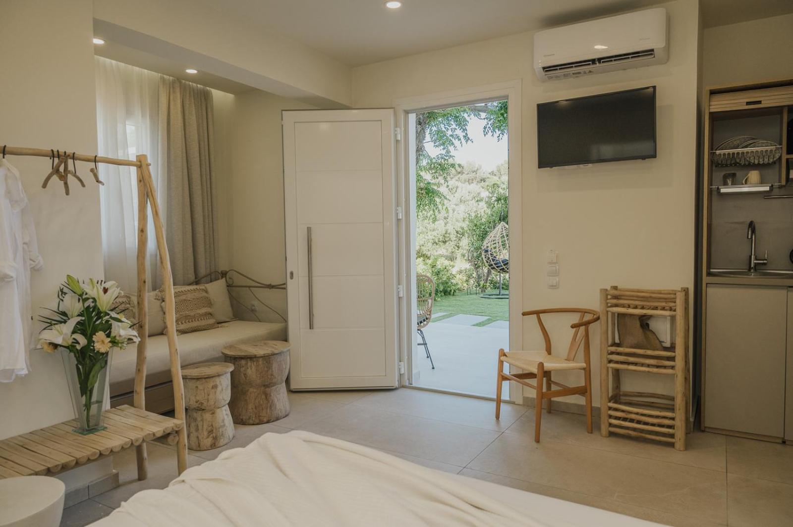 Le Jardin Apartments Kampos Marathokampou Екстериор снимка