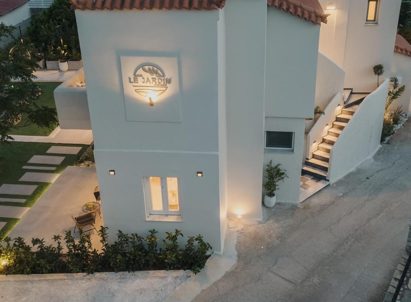 Le Jardin Apartments Kampos Marathokampou Екстериор снимка